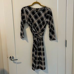 ANN TAYLOR | XS wrap dress